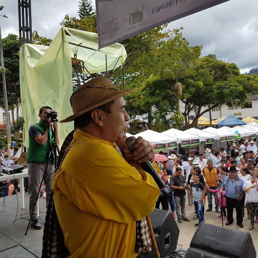El Boyaco — Miguel Lizarazo — Soatá, Boyacá — Sábados Felices · presentacion publico evento